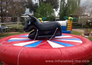 Eğlence Parkı Şişme Spor Oyunları Şişme Minder ile Dev Mekanik Rodeo Bull