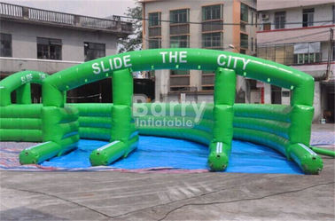 Sokak / Yol için Çılgın Eğlence Yeşil Şişme Şehir Slide Büyük Şişme Slaytlar
