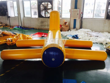 Hava geçirmez samll sarı şişme su yüzen / su oyuncakları havaya uçurmak