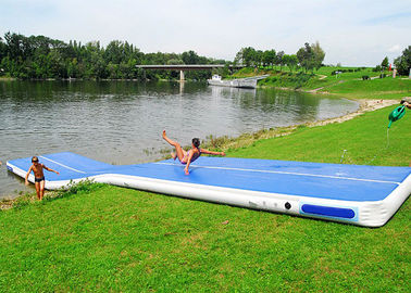 Uzun Mavi Pürüzsüz Kauçuk Hava Sıkı Yoga Mat, Su İçin Yüzer Şişme Hava Parça