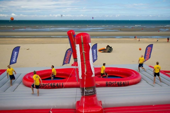 0.9mm PVC Şişme Voleybol Kortu Kum Plaj Blow Up Bossaball Oyunu