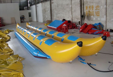 Çift şeritli şişme uçan balık botu, su sporu oyunu için PVC branda şişme muz botu