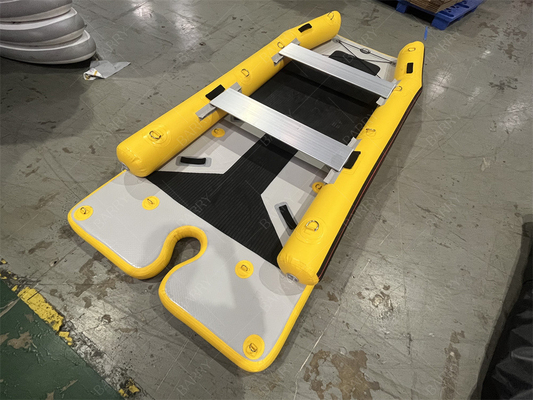 Küçük kayak şişme PVC Güçlü yelken Ce Hafif Ağırlıklı Katamaran Yelkenli Tekne Hipalon Şişme Tekne Katamaran