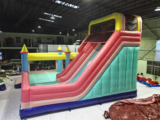 Kaydırılabilir ve Oyun Alanlı, Özelleştirilebilir Kilise Temalı Şişme Zıplama Kalesi