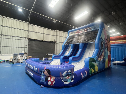 Lilo & Stitch Temalı Üçlü Şeritli Şişme Kaydırma.