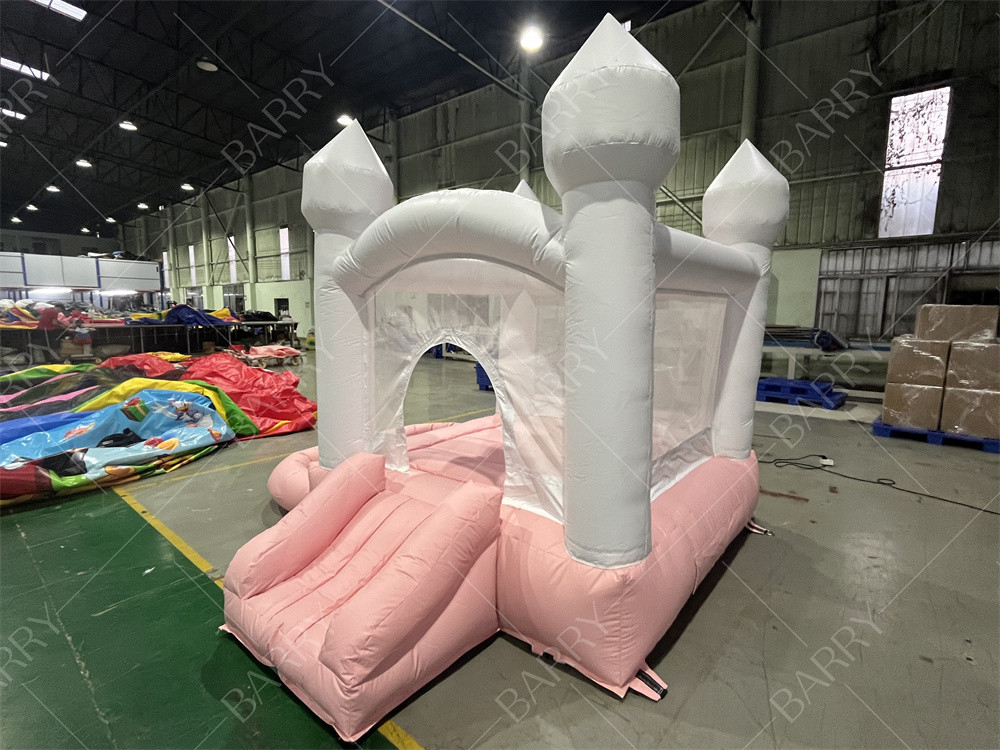 3.3x3m Beyaz ve Pembe Güzel Şişme Düğün Çöpçü Kaydırma Şato Kaydırma