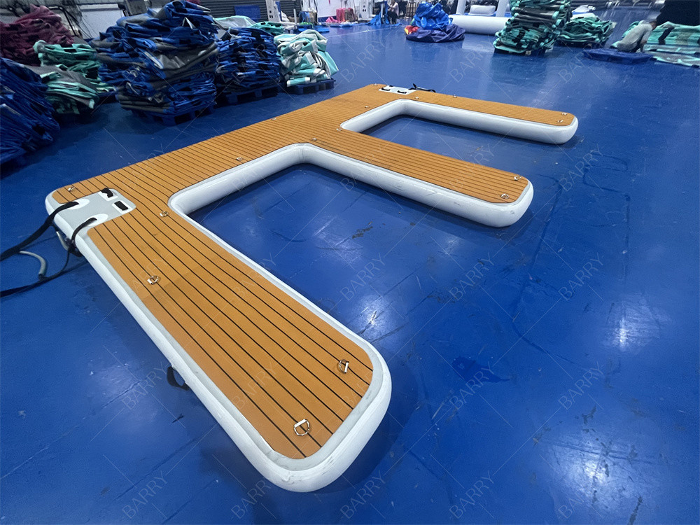 Yüksek Kaliteli Özellikle Yapılandırılmış Şişme Dock Güverte E Şekli Yüzen Platformu Hava Ponton Şişme Dock