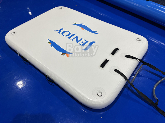 Yüzme veya Jet Ski Tekne İstasyonu için Merdivenlerle Özel Renkli Beyaz Şişme Dock Platformu
